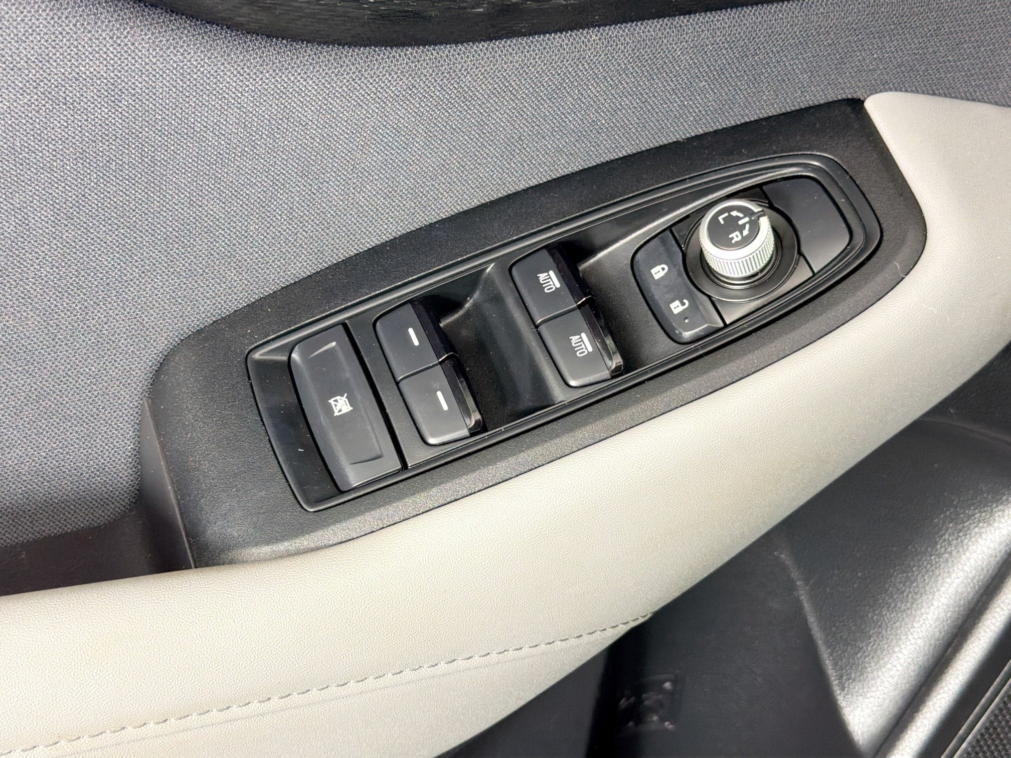 Used 2023 Subaru Outback Premium AWD/4WD image 21