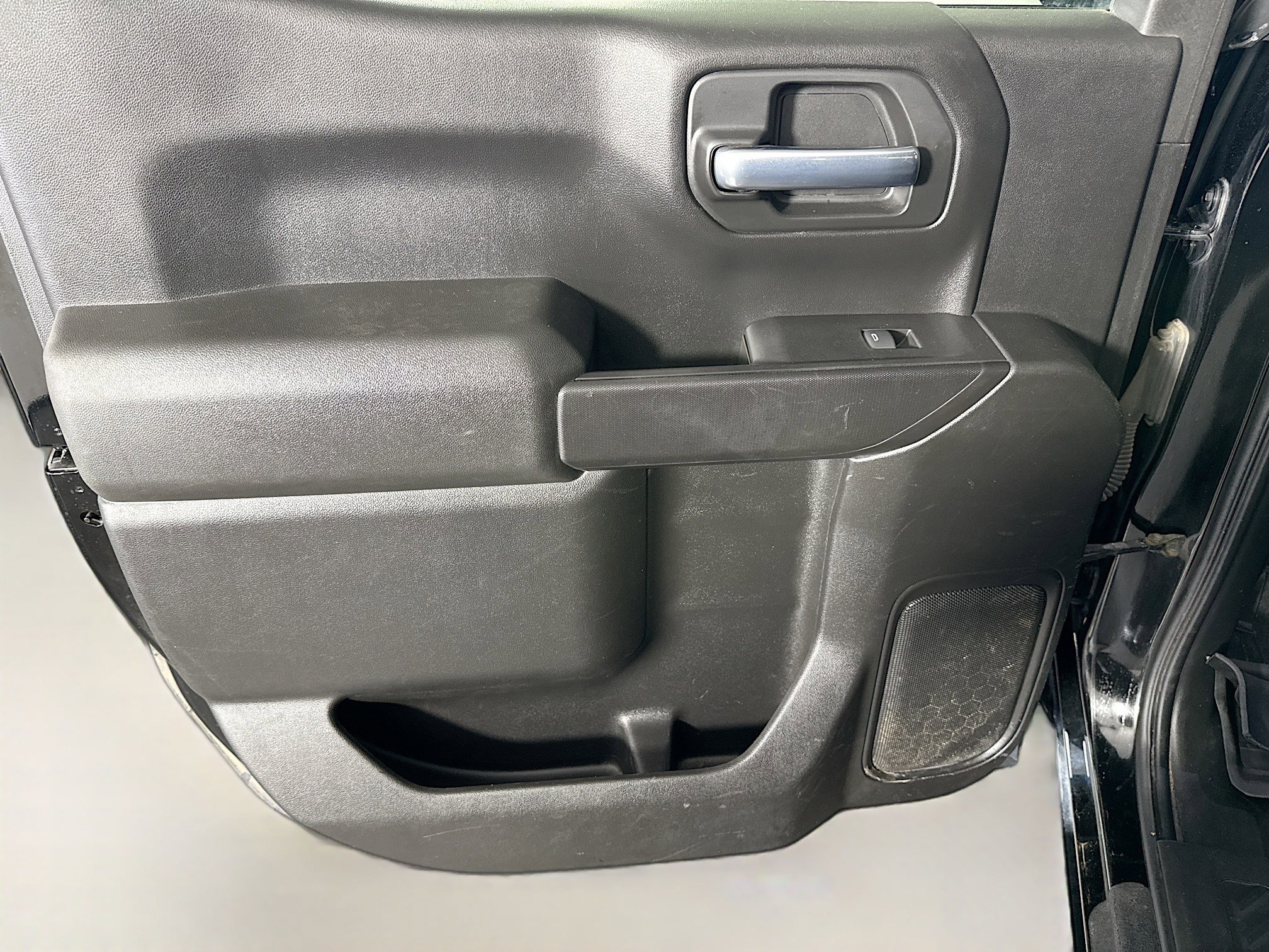 Used 2020 Chevrolet Silverado 1500 LT image 25