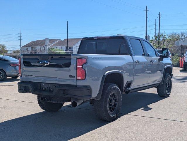 Used 2025 Chevrolet Silverado 2500 ZR2 w/ ZR2 Bison Edition image 5