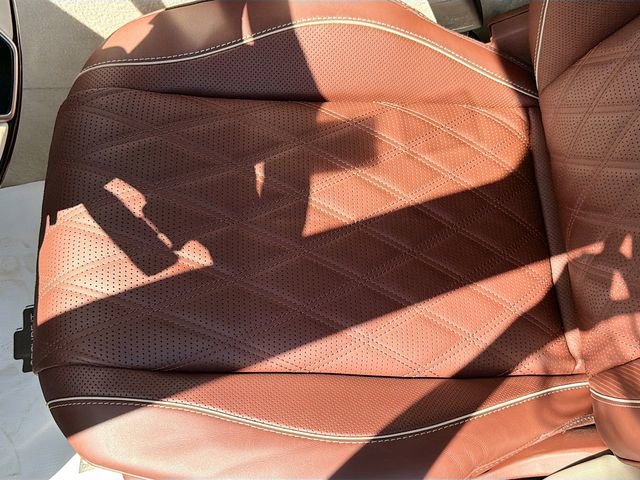 Used 2025 Mercedes-Benz Maybach GLS 600 4MATIC image 21