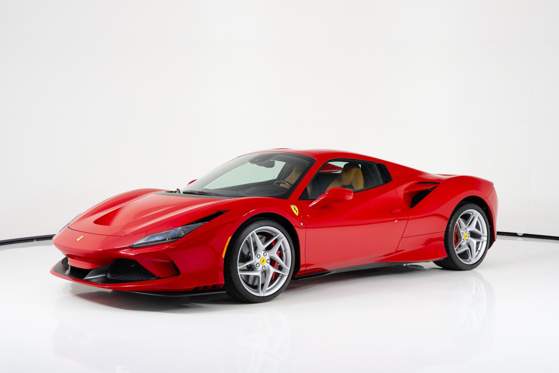 Used 2021 Ferrari F8 Tributo image 9