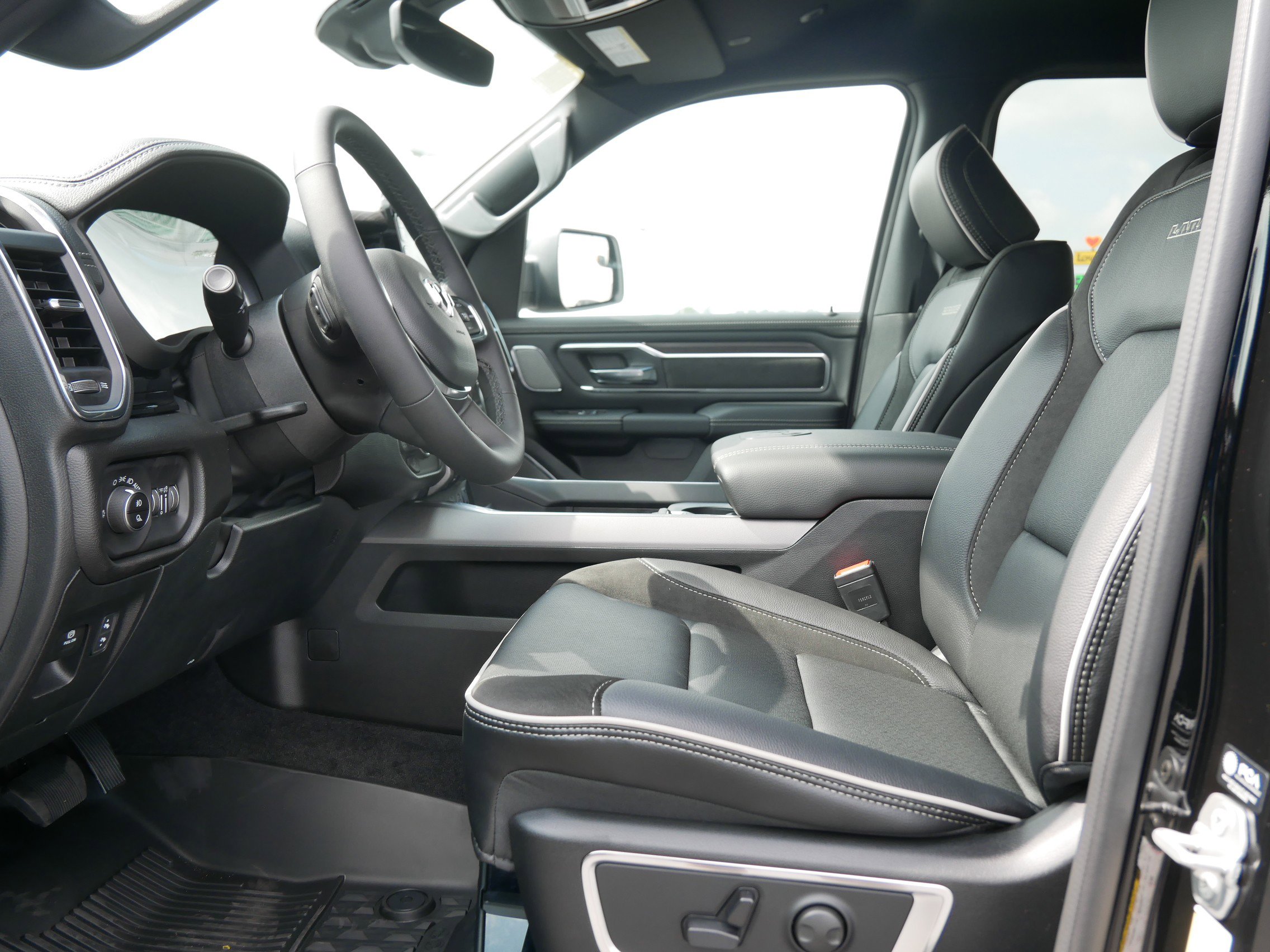 New 2026 RAM 1500 Laramie w/ Night Edition image 4