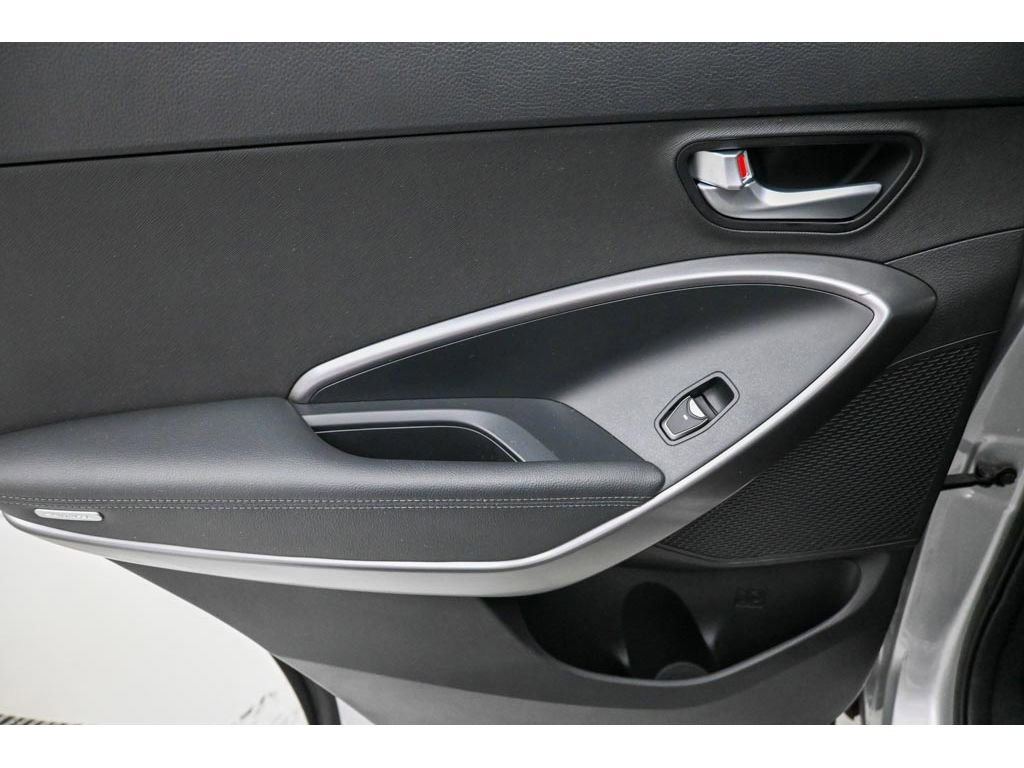 Used 2018 Hyundai Santa Fe Sport 2.0T w/ Cargo Package AWD/4WD image 24