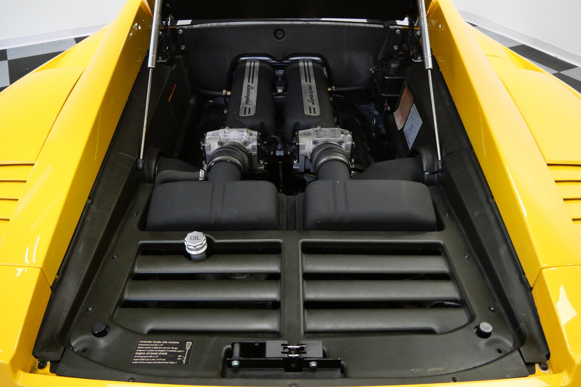 Used 2004 Lamborghini Gallardo AWD/4WD image 12