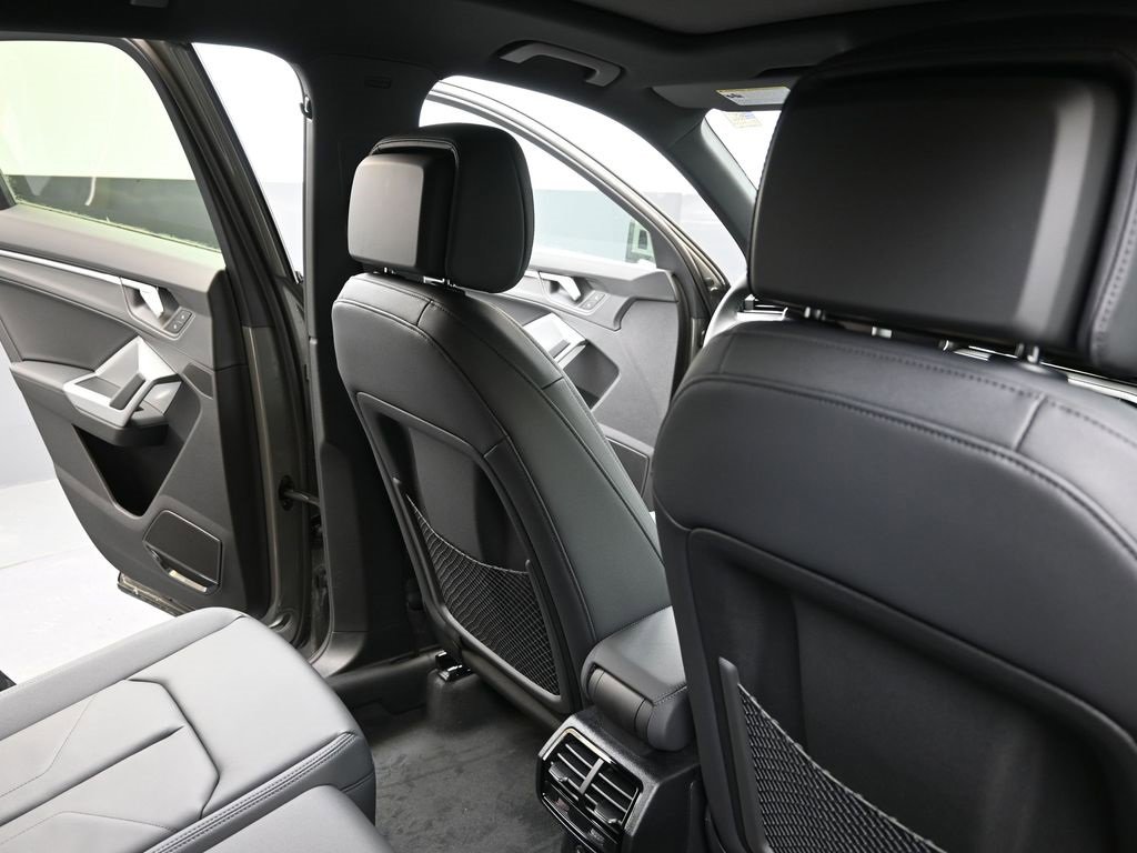 New 2025 Audi Q3 2.0T Premium image 15