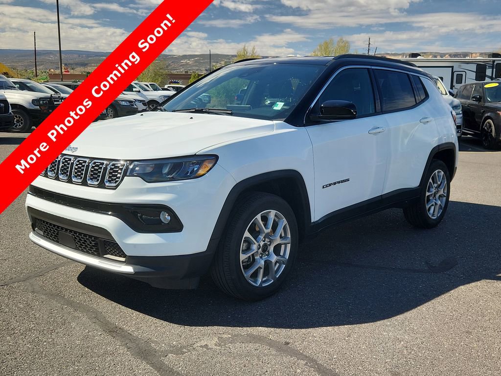 Used 2025 Jeep Compass Limited image 4