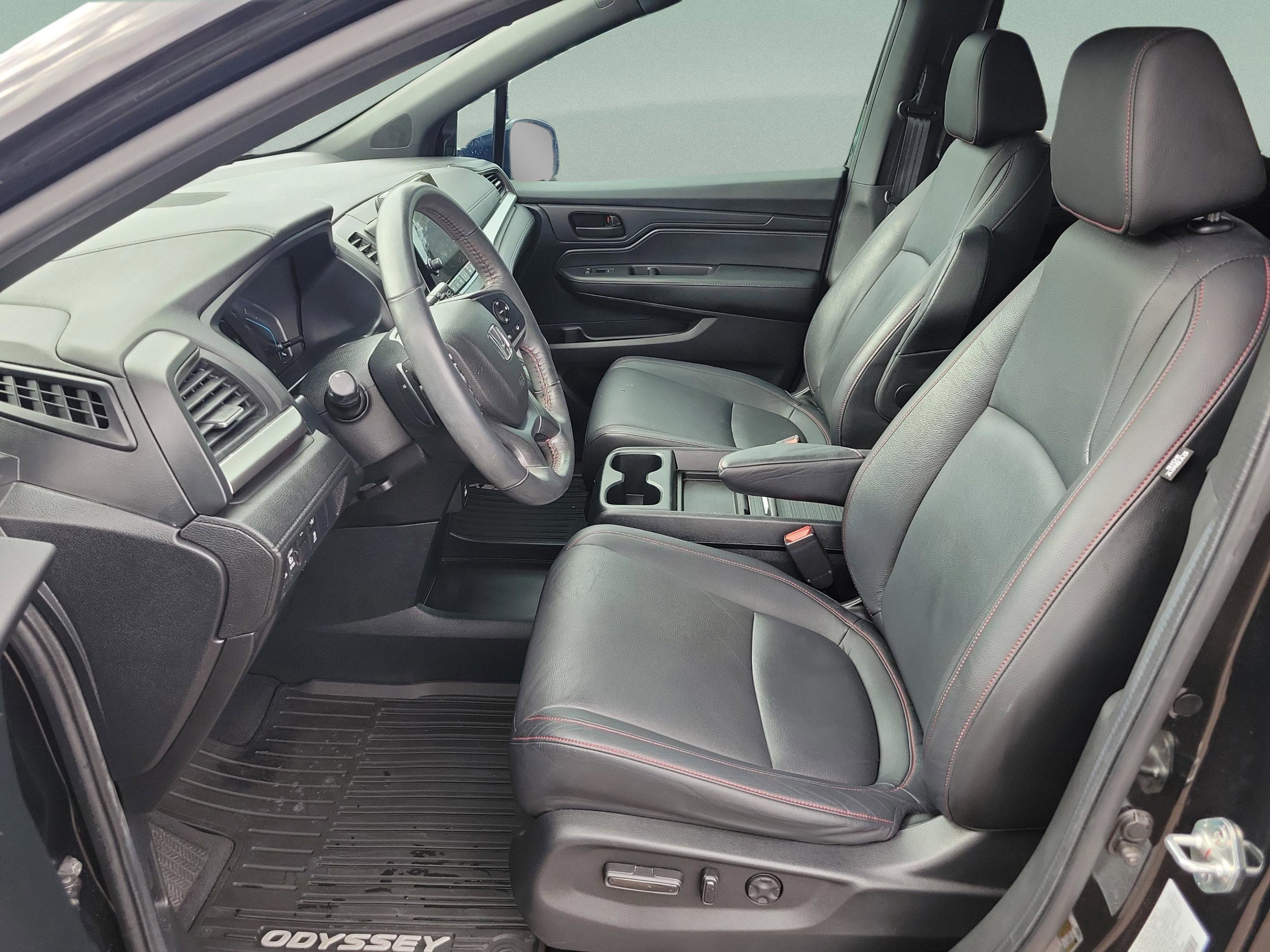 Certified 2024 Honda Odyssey Sport image 10