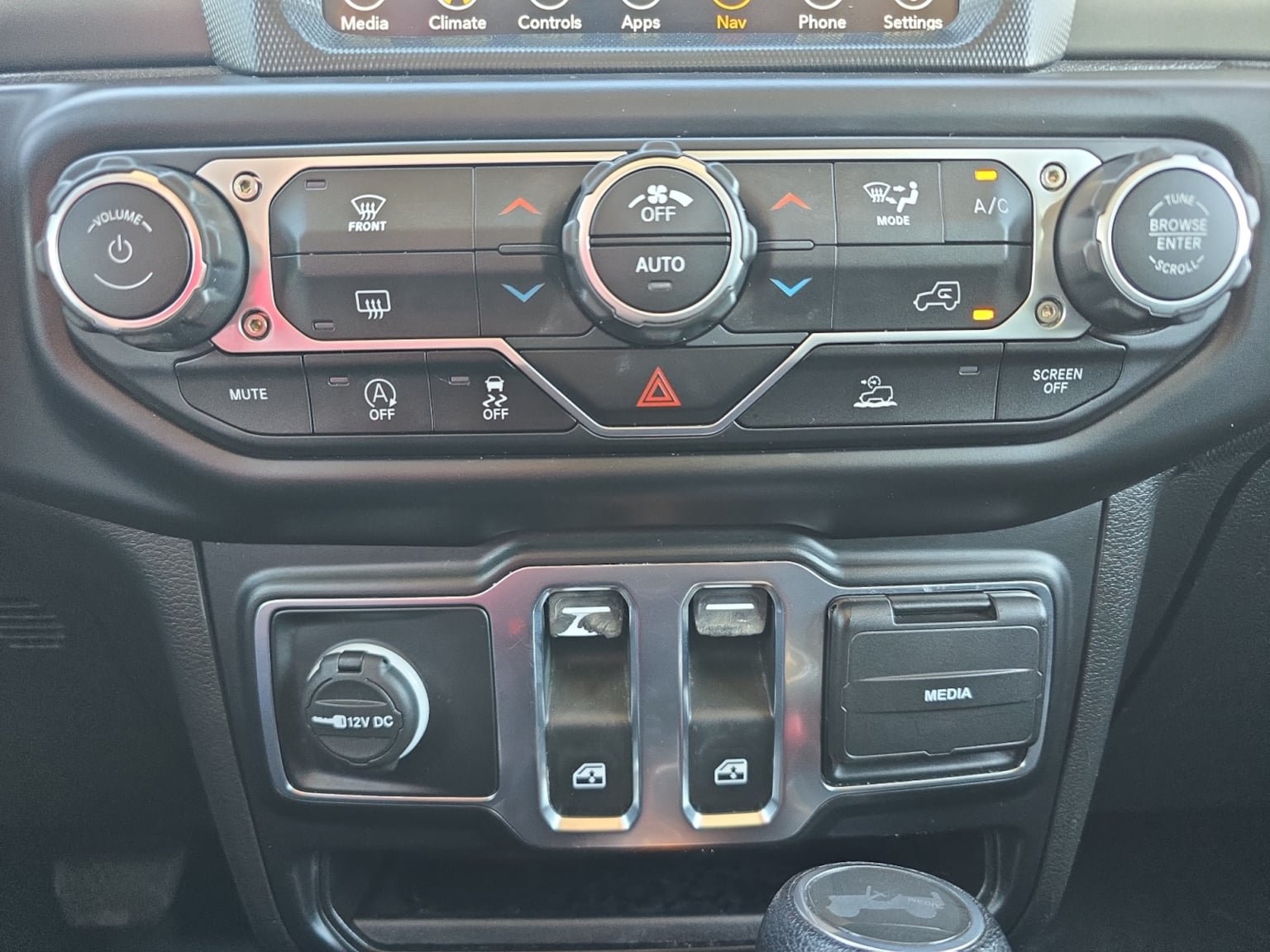 Used 2022 Jeep Wrangler Sport AWD/4WD image 25