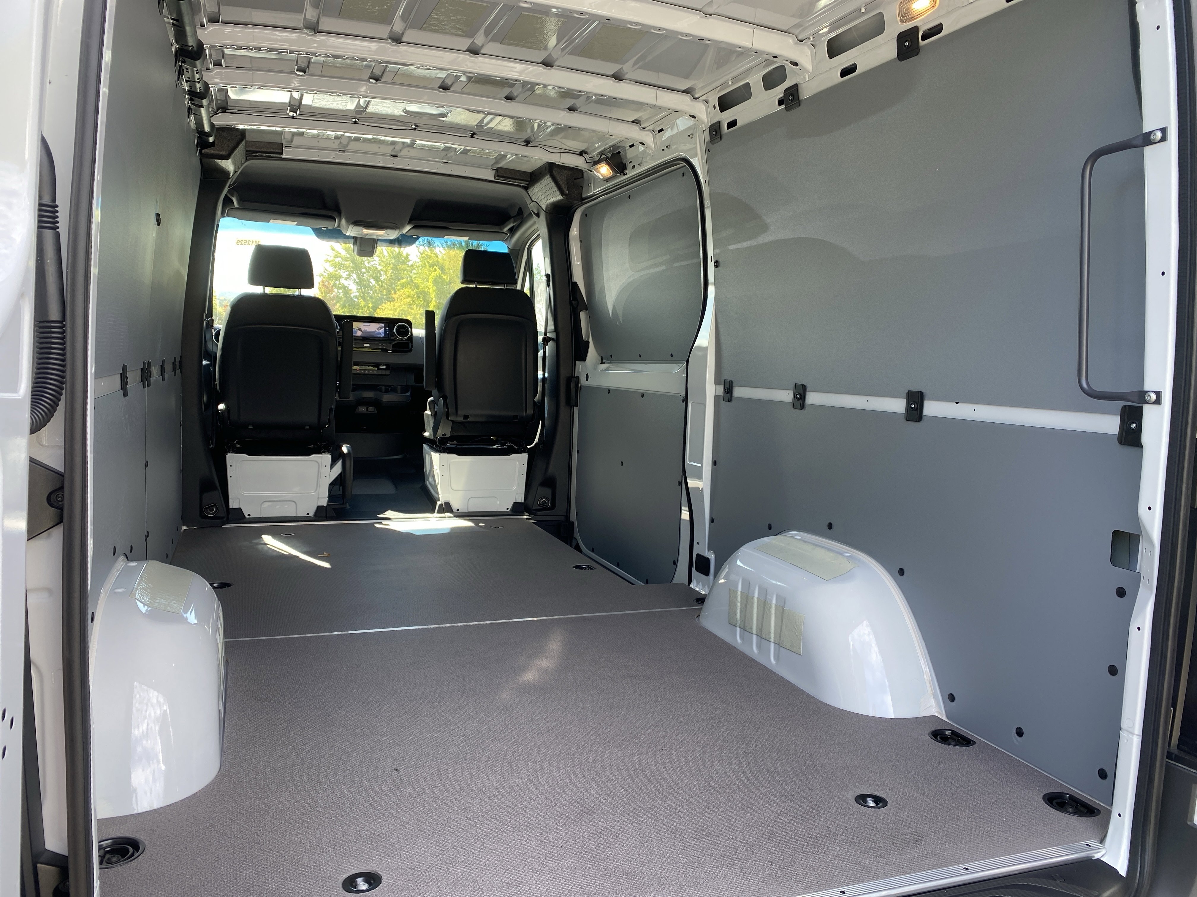 New 2025 Mercedes-Benz Sprinter 2500 image 24