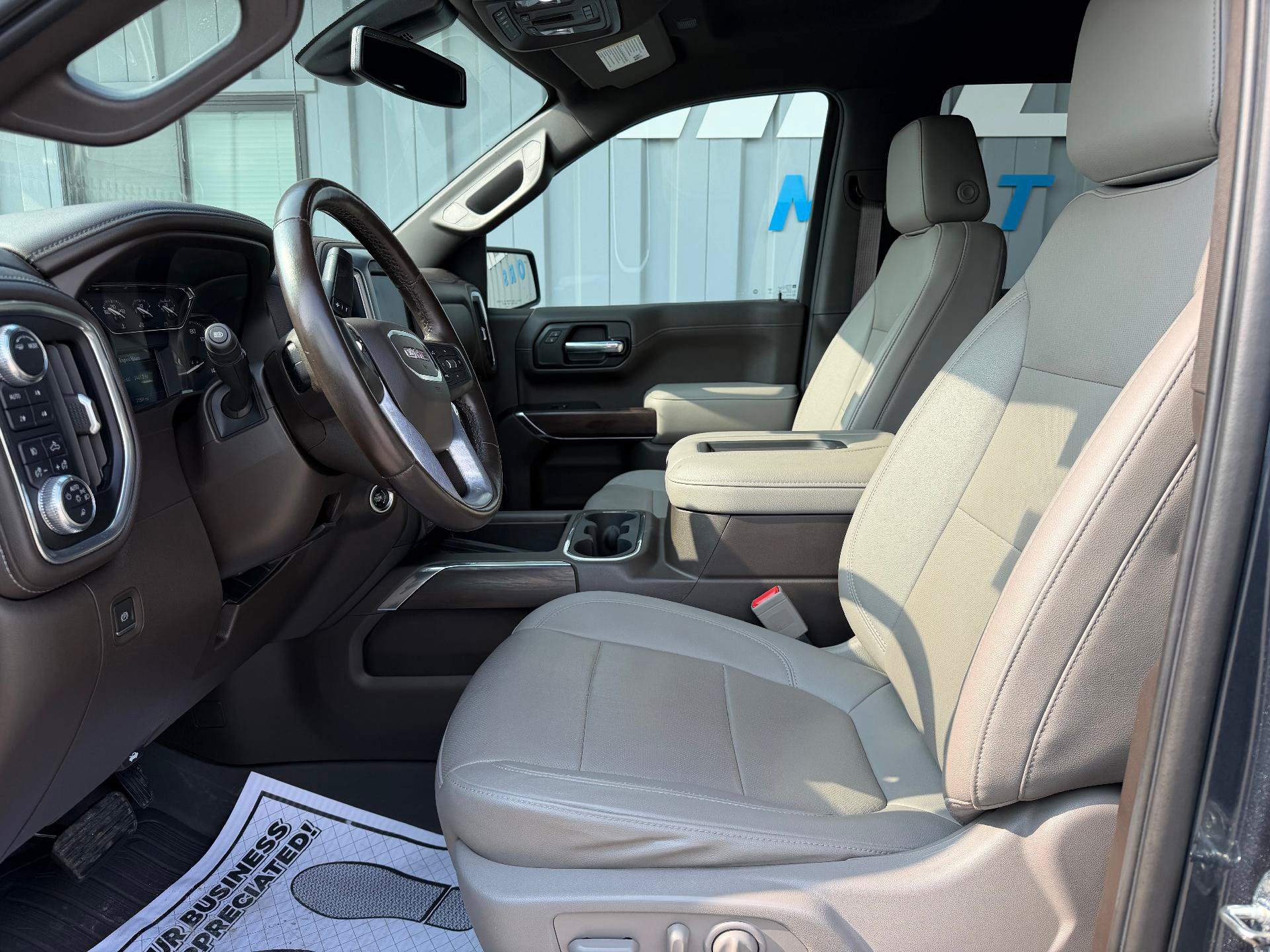 Used 2021 GMC Sierra 1500 SLT w/ SLT Premium Plus Package AWD/4WD image 12