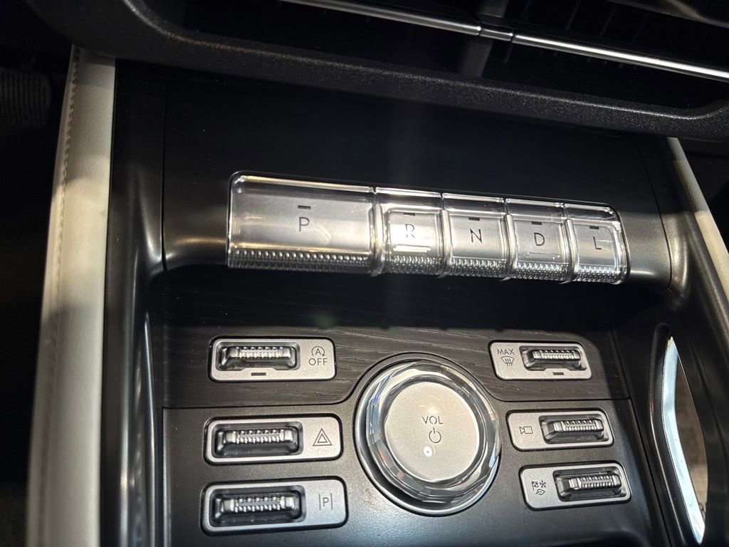 Used 2024 Lincoln Nautilus Reserve image 24