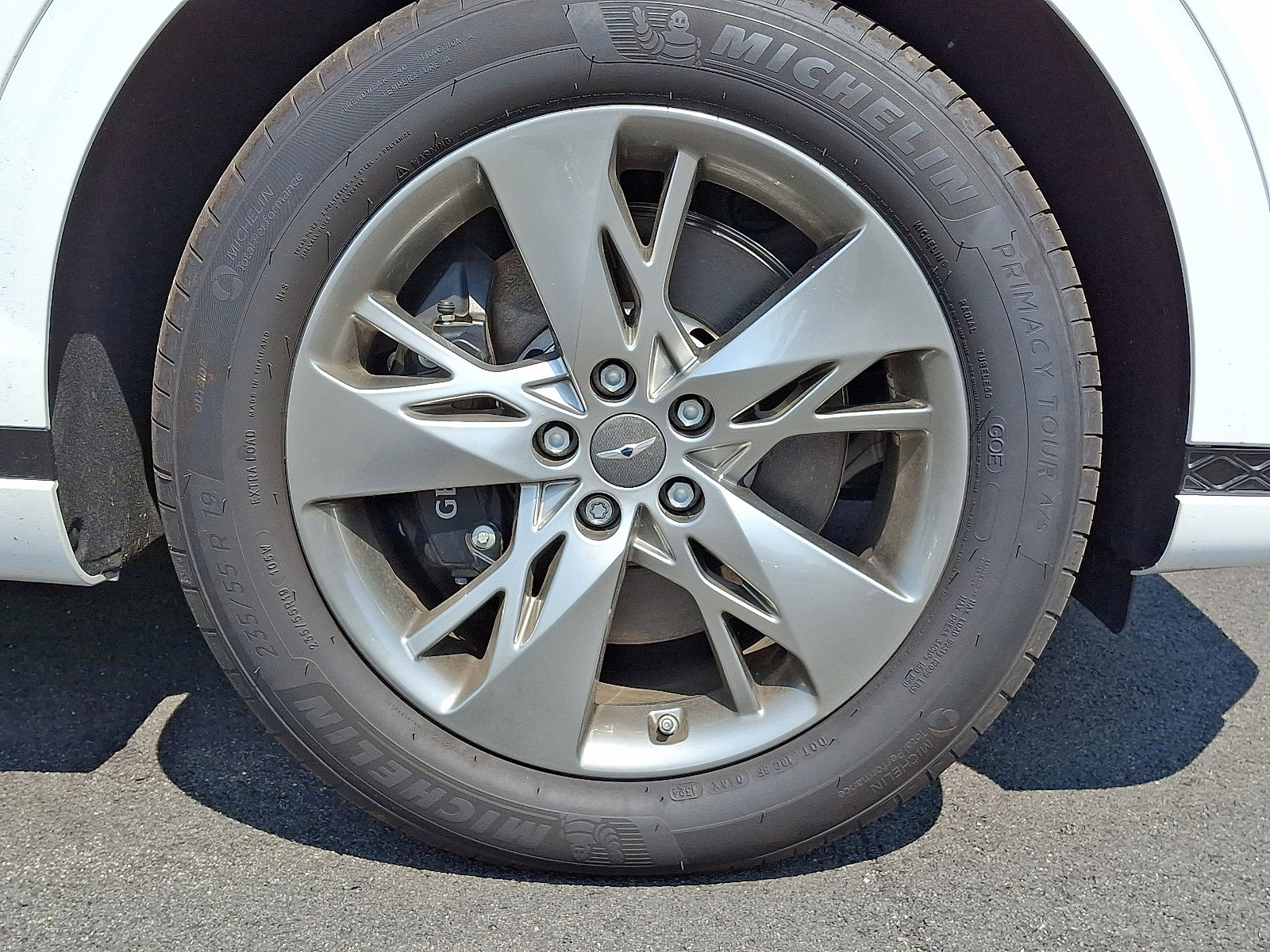 Used 2025 Genesis GV70 3.5T Sport image 8