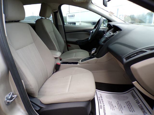 Used 2017 Ford Focus SE image 10
