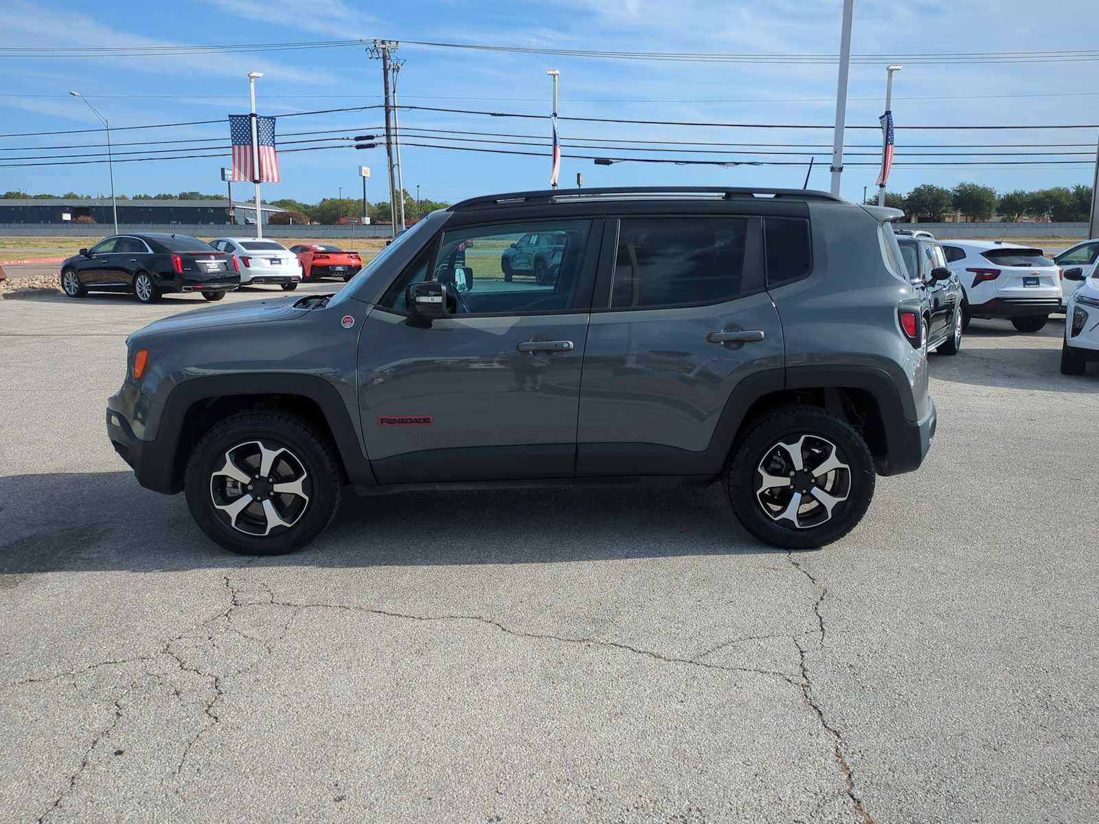 Used 2022 Jeep Renegade Trailhawk AWD/4WD image 5