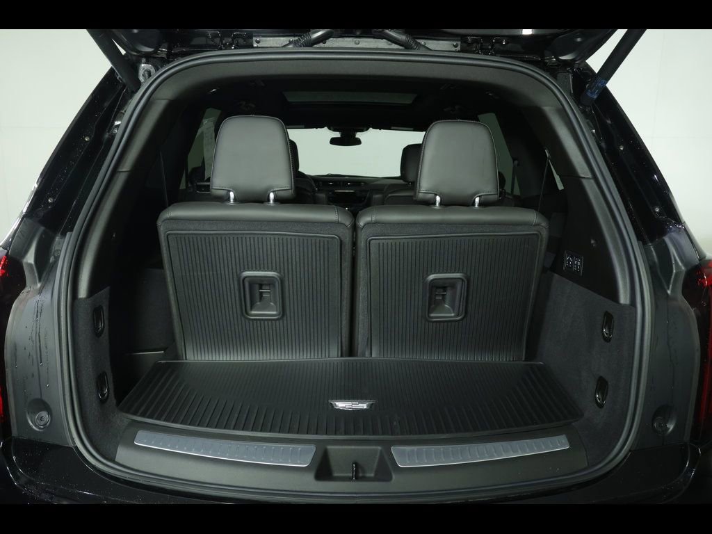 Used 2025 Cadillac XT6 Premium Luxury w/ LPO, Floor Liner Package image 15