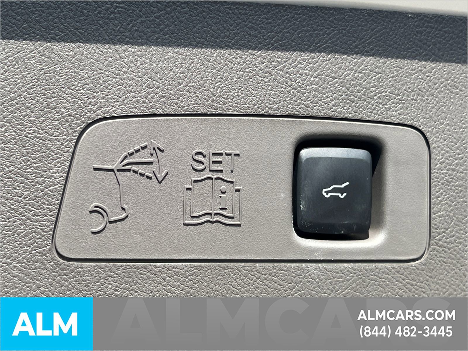 Used 2023 Lincoln Corsair Reserve image 23