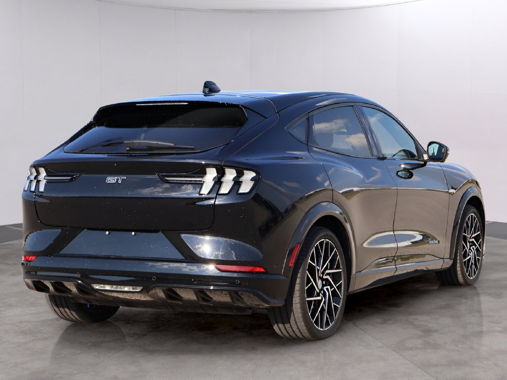 Used 2022 Ford Mustang Mach-E GT w/ GT Performance Edition AWD/4WD image 24