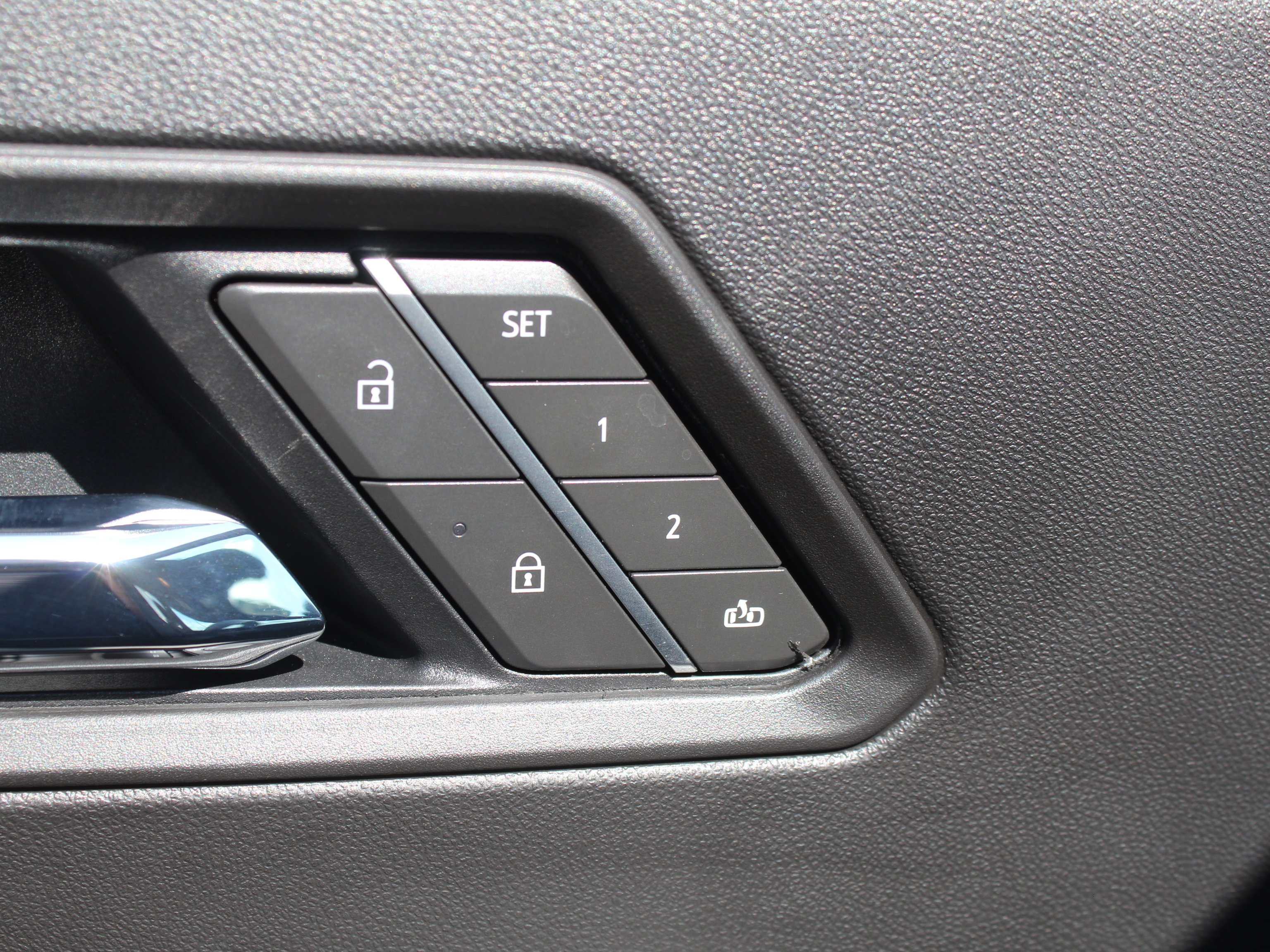 Certified 2026 Chevrolet Colorado ZR2 AWD/4WD image 13