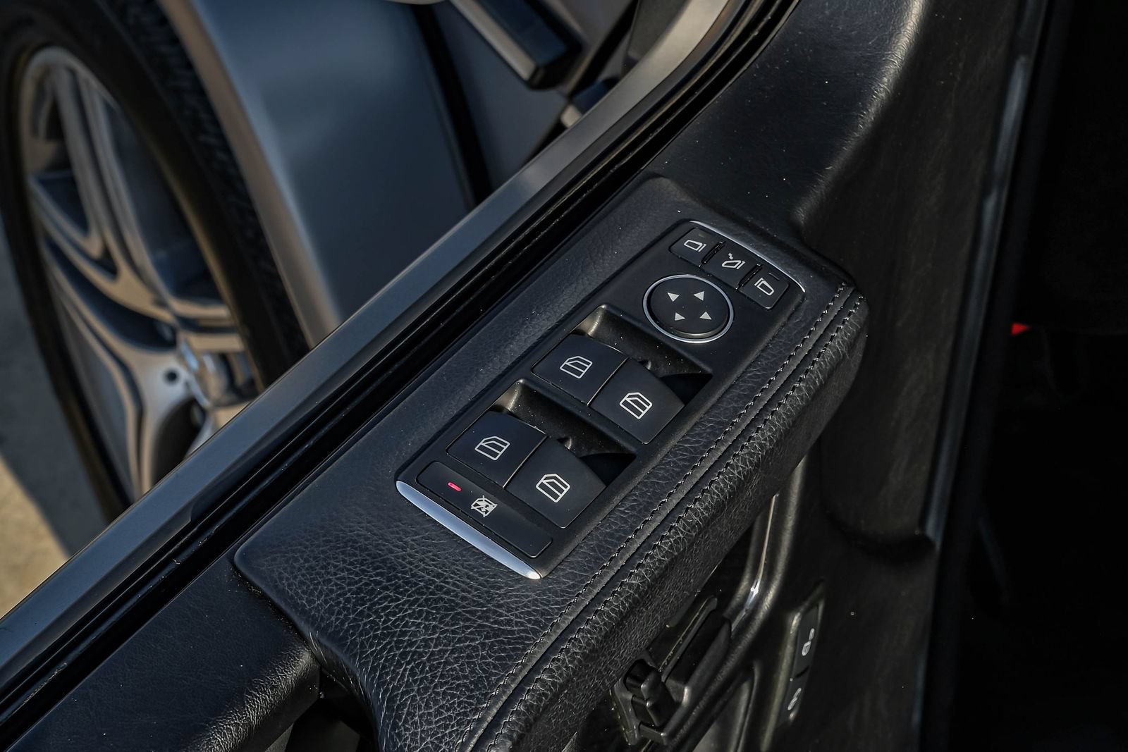 Used 2016 Mercedes-Benz G 63 AMG 4MATIC image 42