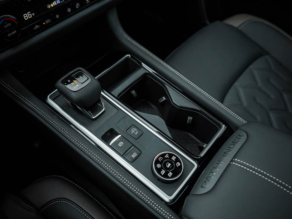 New 2026 Nissan Pathfinder Platinum w/ Cargo Package AWD/4WD image 28