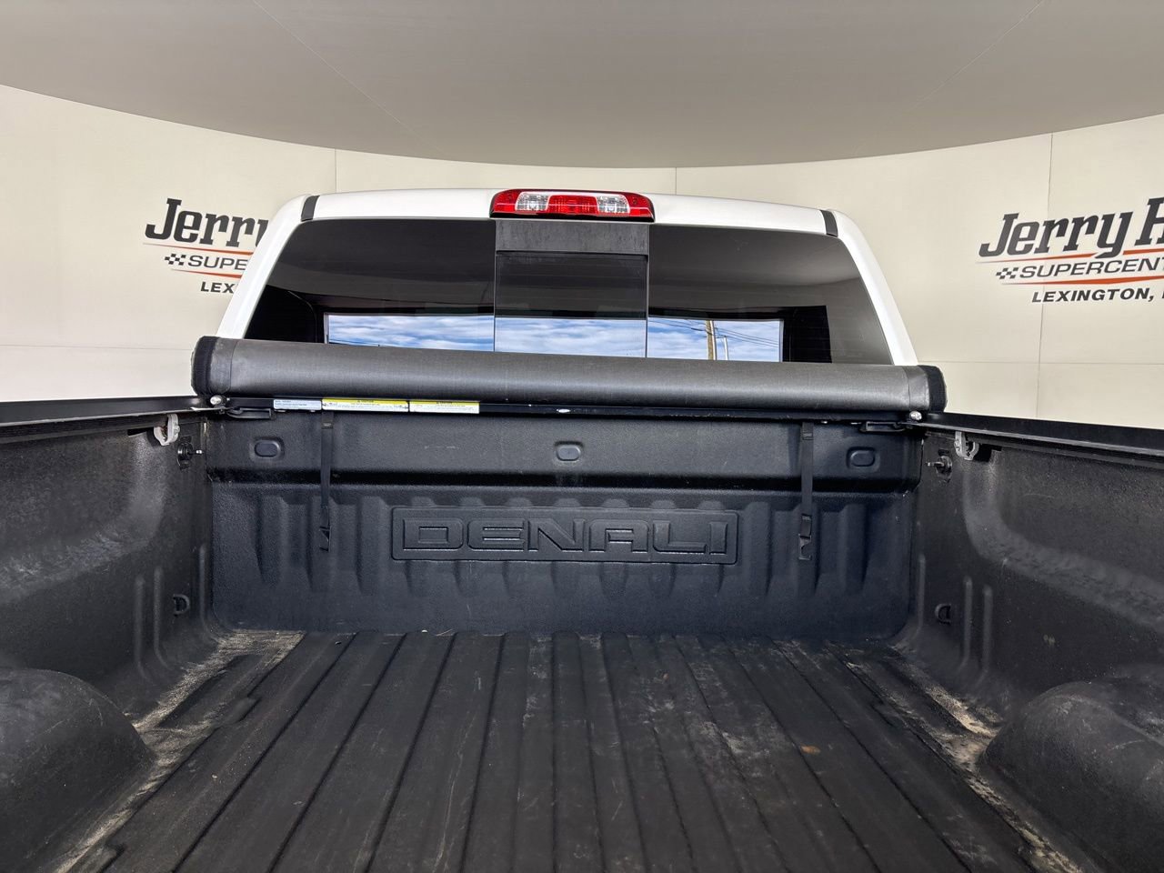 Used 2019 GMC Sierra 2500 Denali image 22