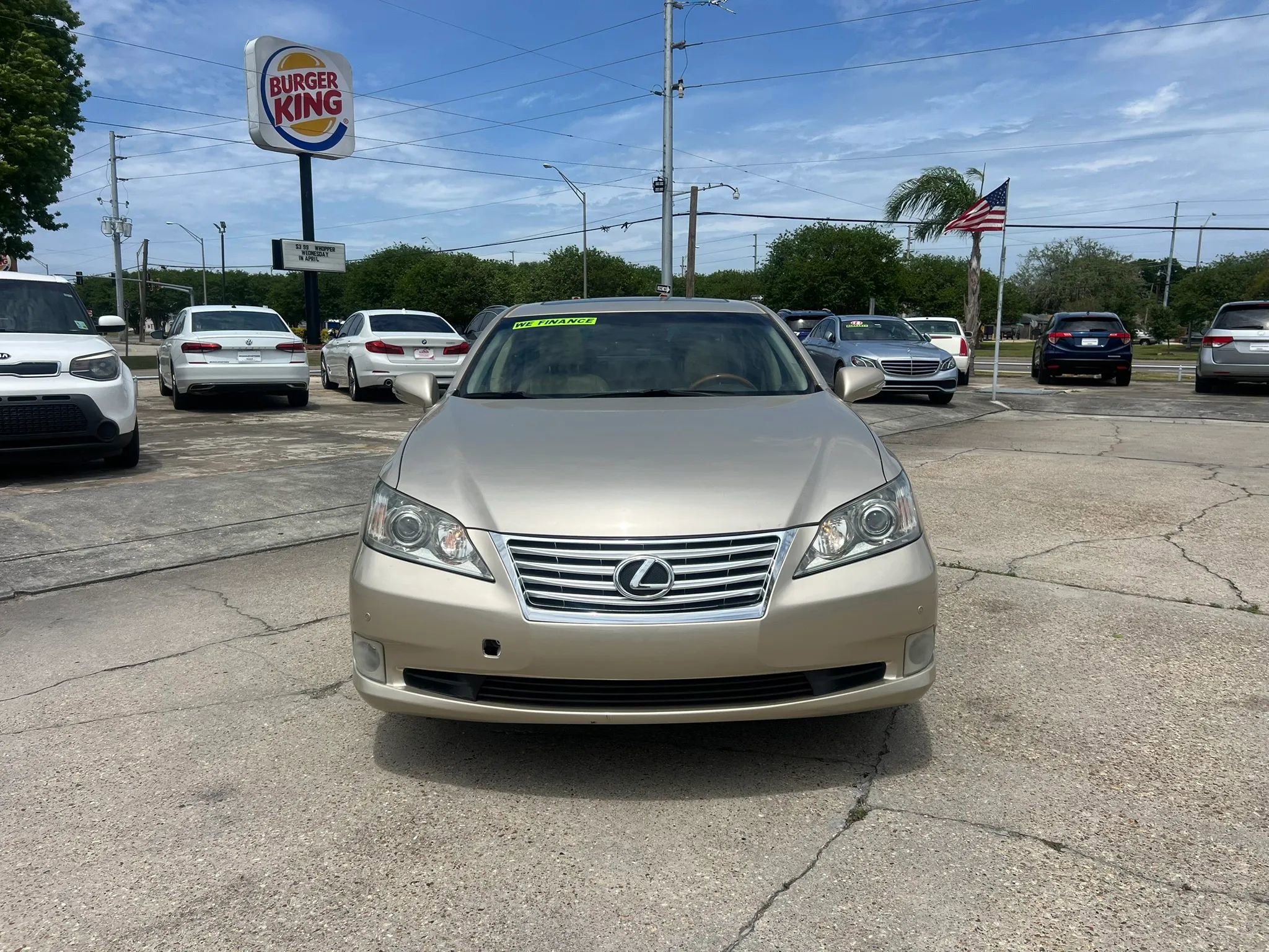 Used 2010 Lexus ES 350 image 2