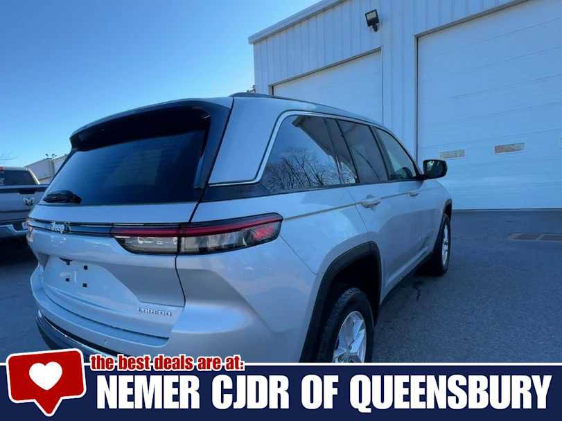 New 2026 Jeep Grand Cherokee Laredo X AWD/4WD image 8