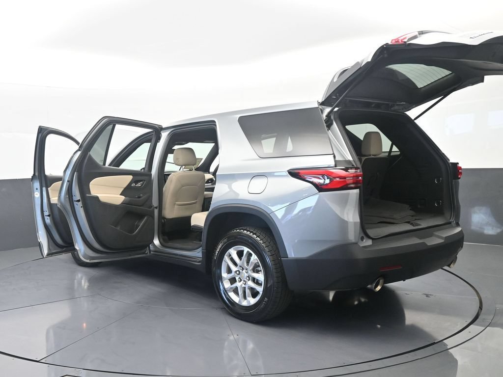 Used 2023 Chevrolet Traverse LS FWD image 71