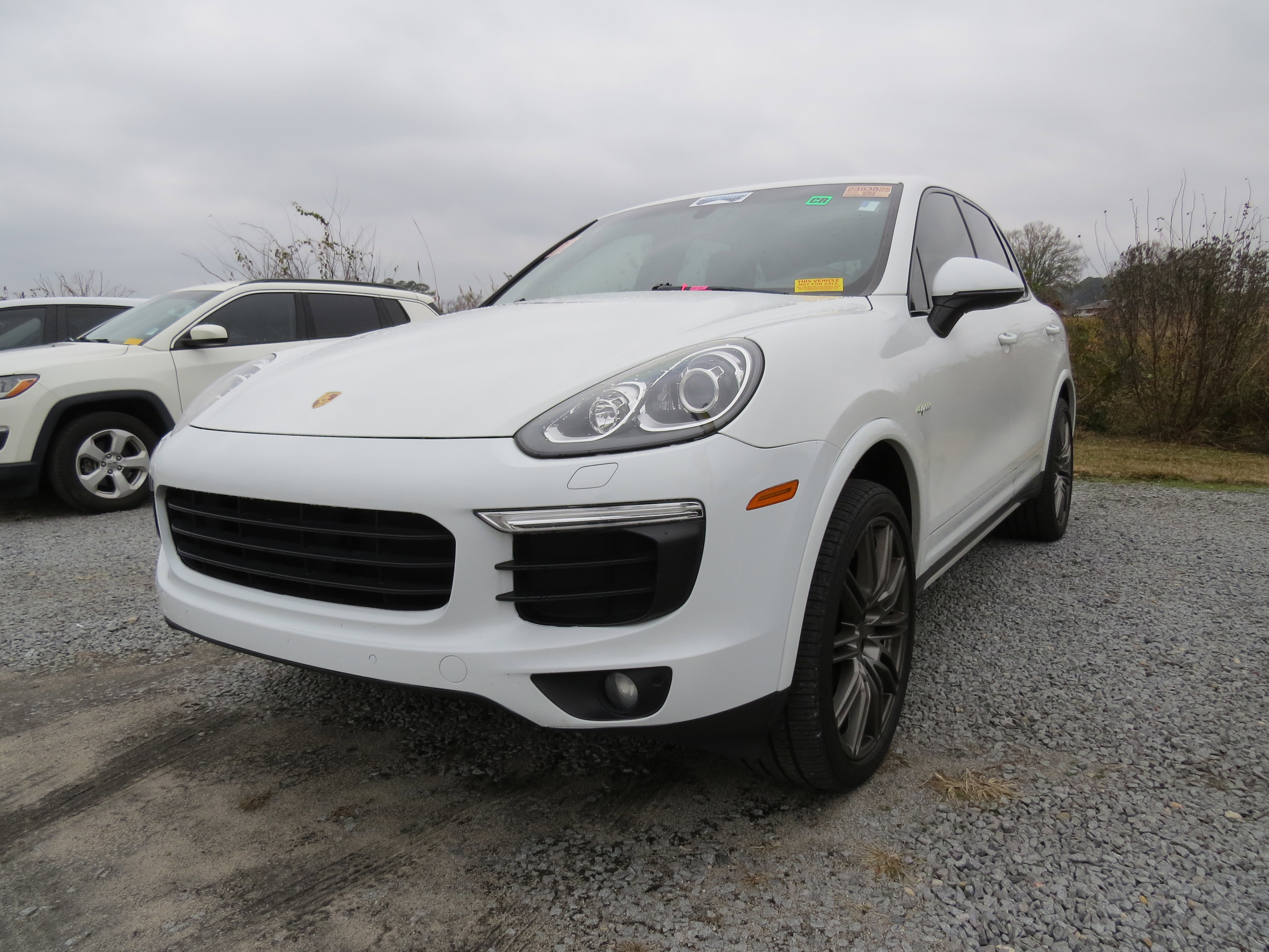 Used 2017 Porsche Cayenne S Platinum w/ Premium Package (PJW) image 4