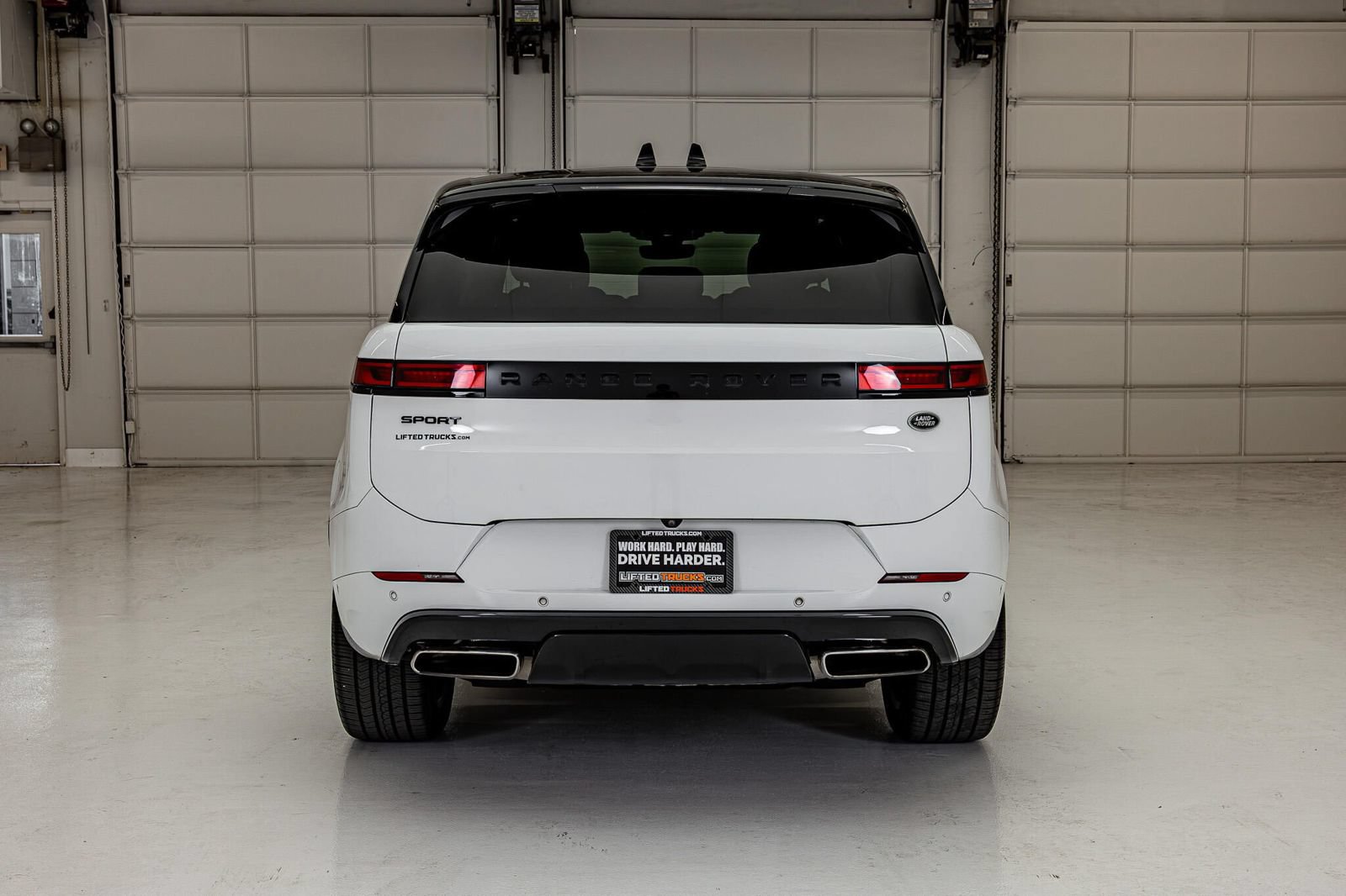 Used 2023 Land Rover Range Rover Sport SE Dynamic AWD/4WD image 7
