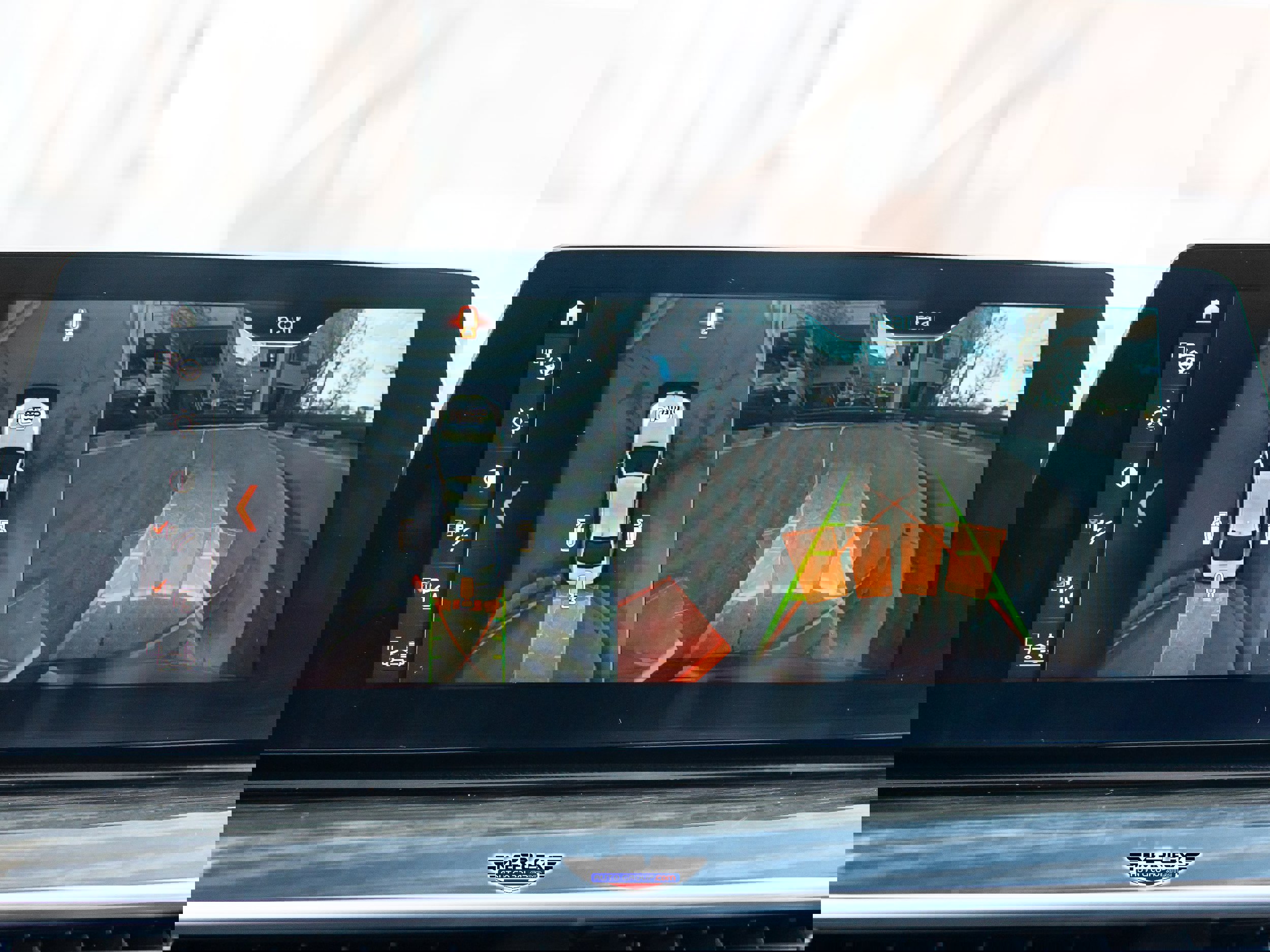 Used 2018 BMW 530e w/ Premium Package 2 image 32