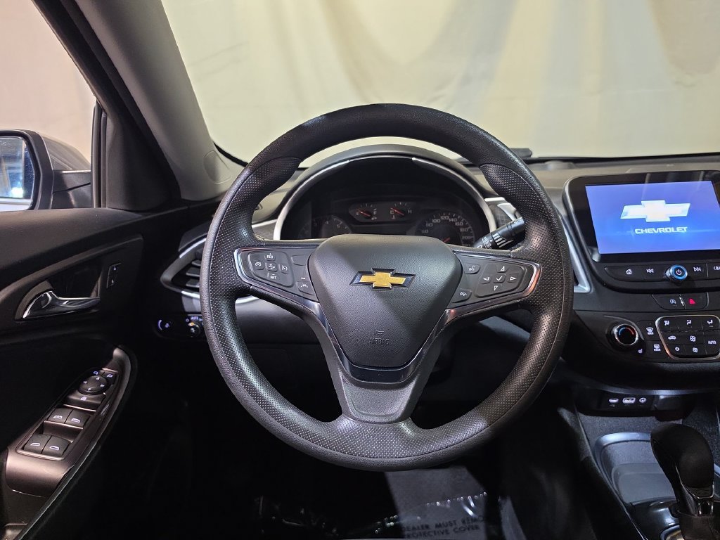 Used 2023 Chevrolet Malibu LT FWD image 11