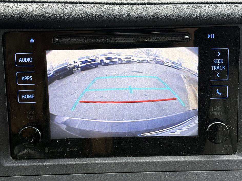 Used 2016 Toyota Sienna XLE image 27