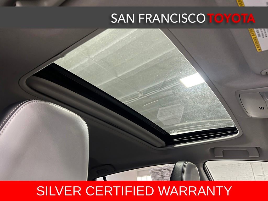 Used 2018 Toyota RAV4 Limited w/ Advanced Technology Package AWD/4WD image 21