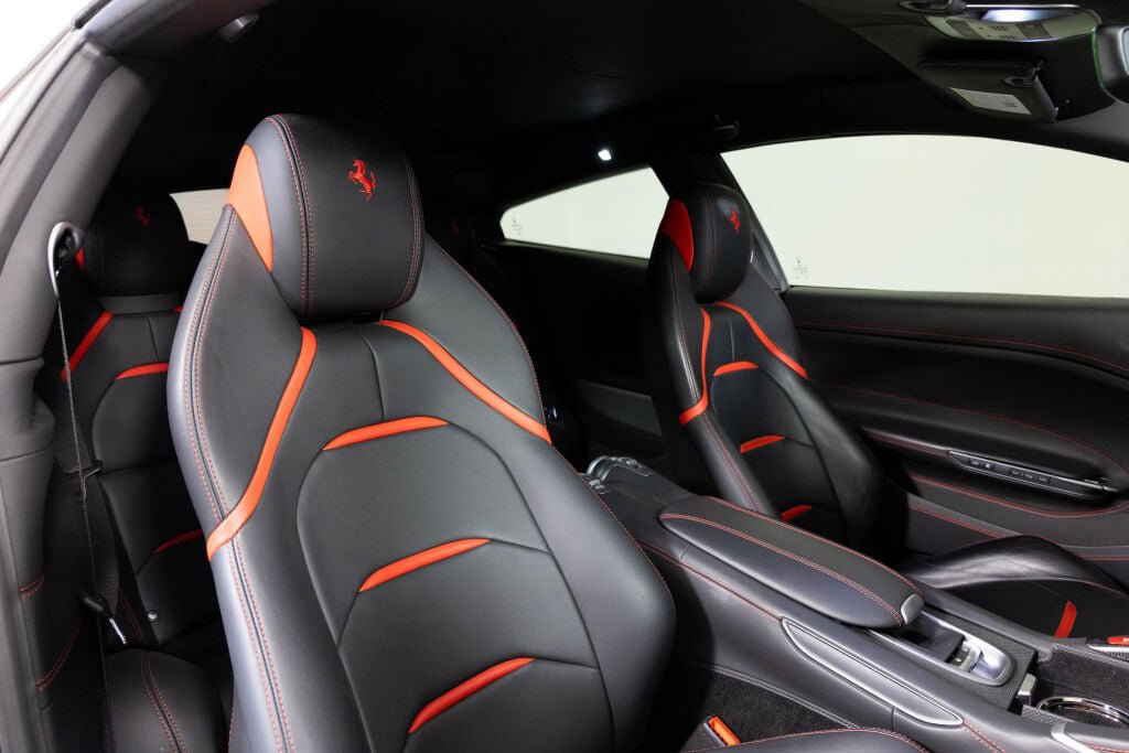 Certified 2019 Ferrari GTC4Lusso T RWD image 38