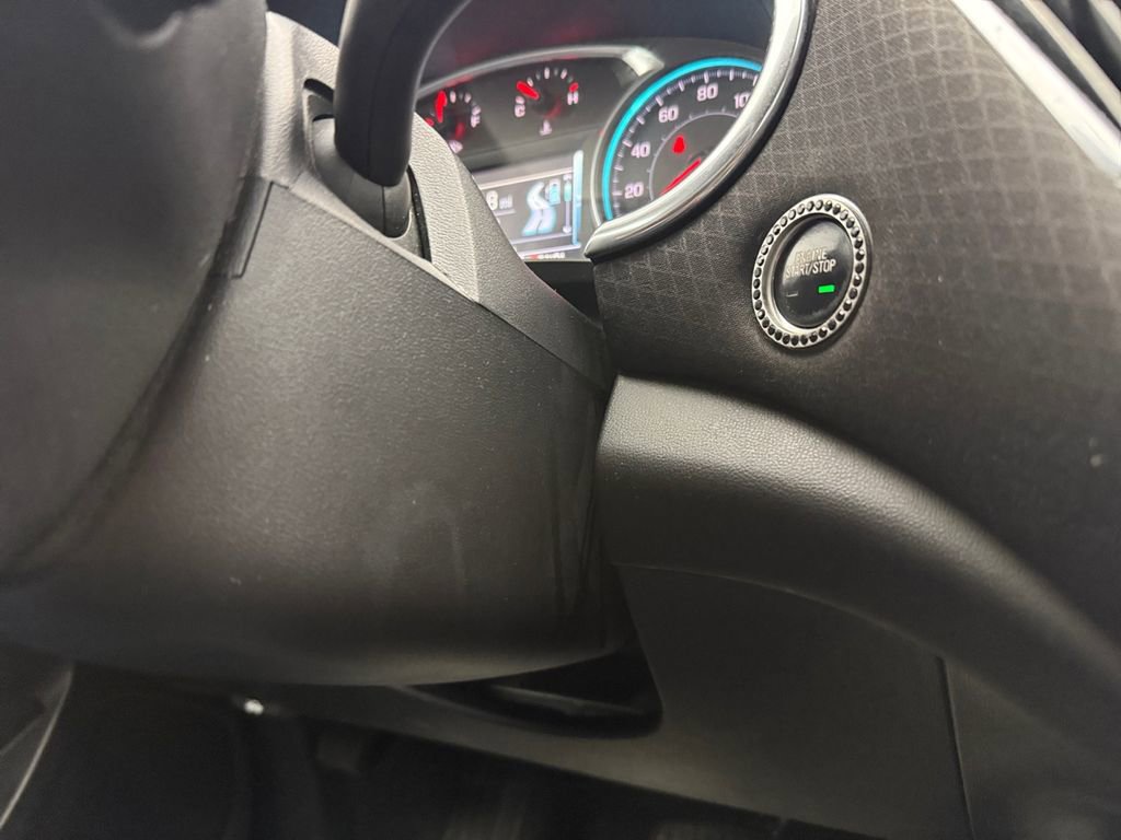 Used 2016 Chevrolet Malibu LT w/ Driver Confidence Package image 30