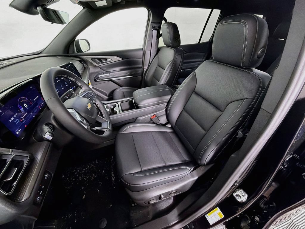 New 2027 Chevrolet Traverse LT w/ Sun and Wheel Package FWD image 21