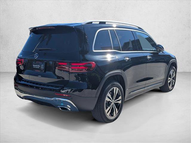 Used 2026 Mercedes-Benz GLB 250 image 2