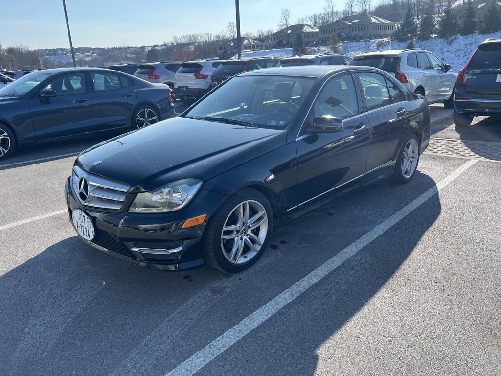 Used 2013 Mercedes-Benz C 250 Sedan image 3