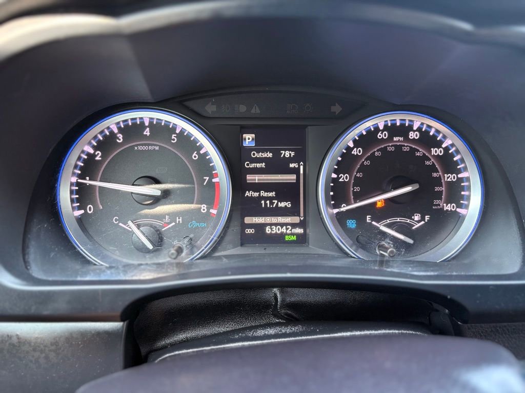 Used 2019 Toyota Highlander XLE image 28