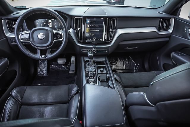Used 2018 Volvo XC60 T6 R-Design w/ Convenience Package AWD/4WD image 17