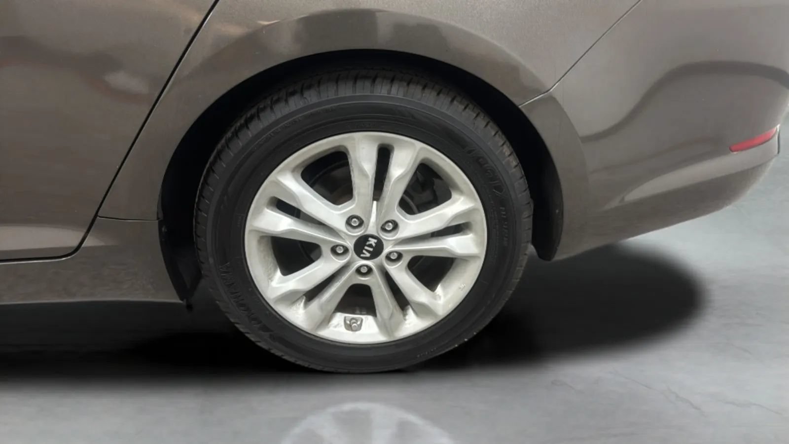 Used 2011 Kia Optima EX FWD image 31