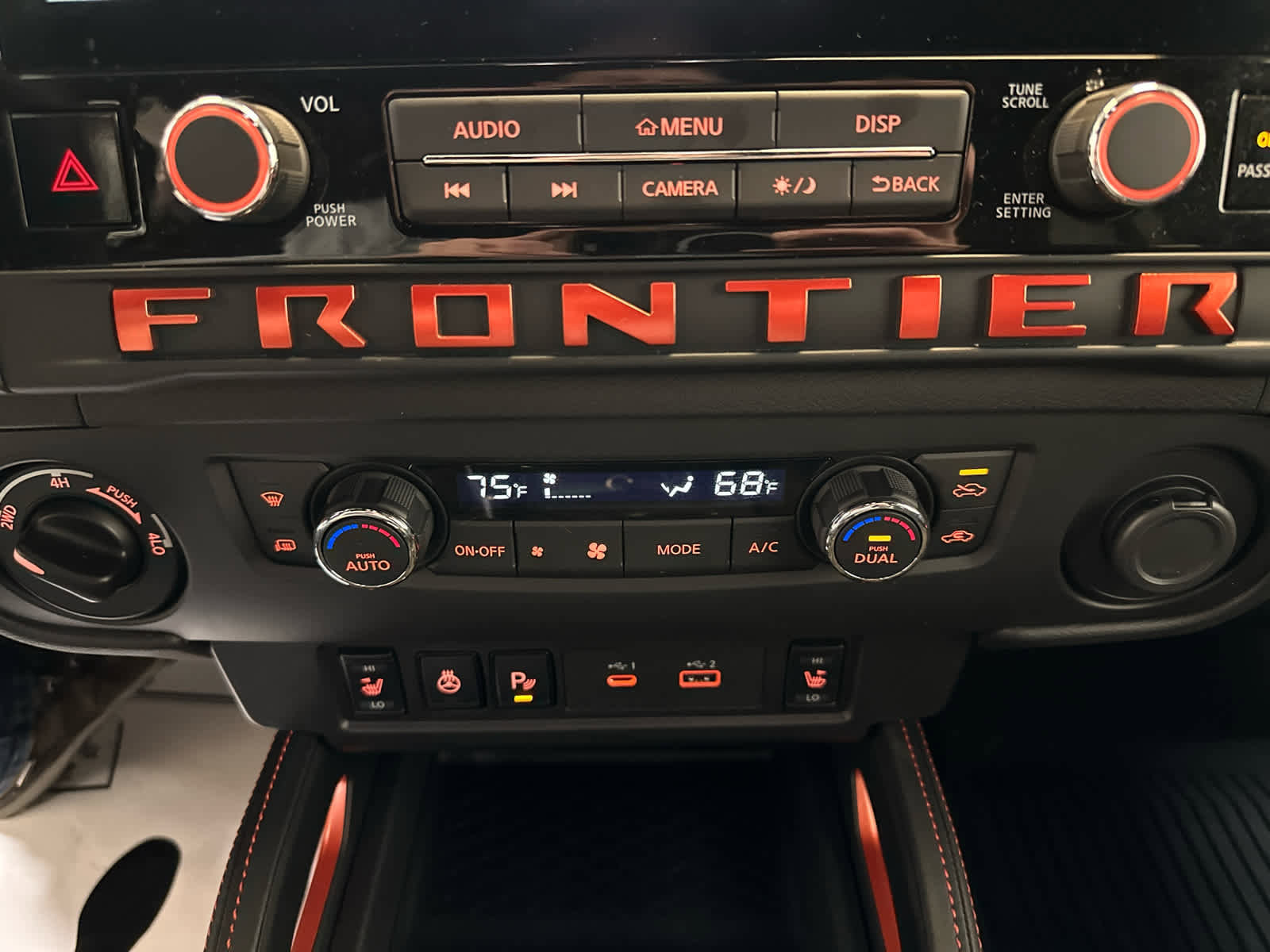 Certified 2025 Nissan Frontier PRO-4X w/ Pro Convenience Package image 16