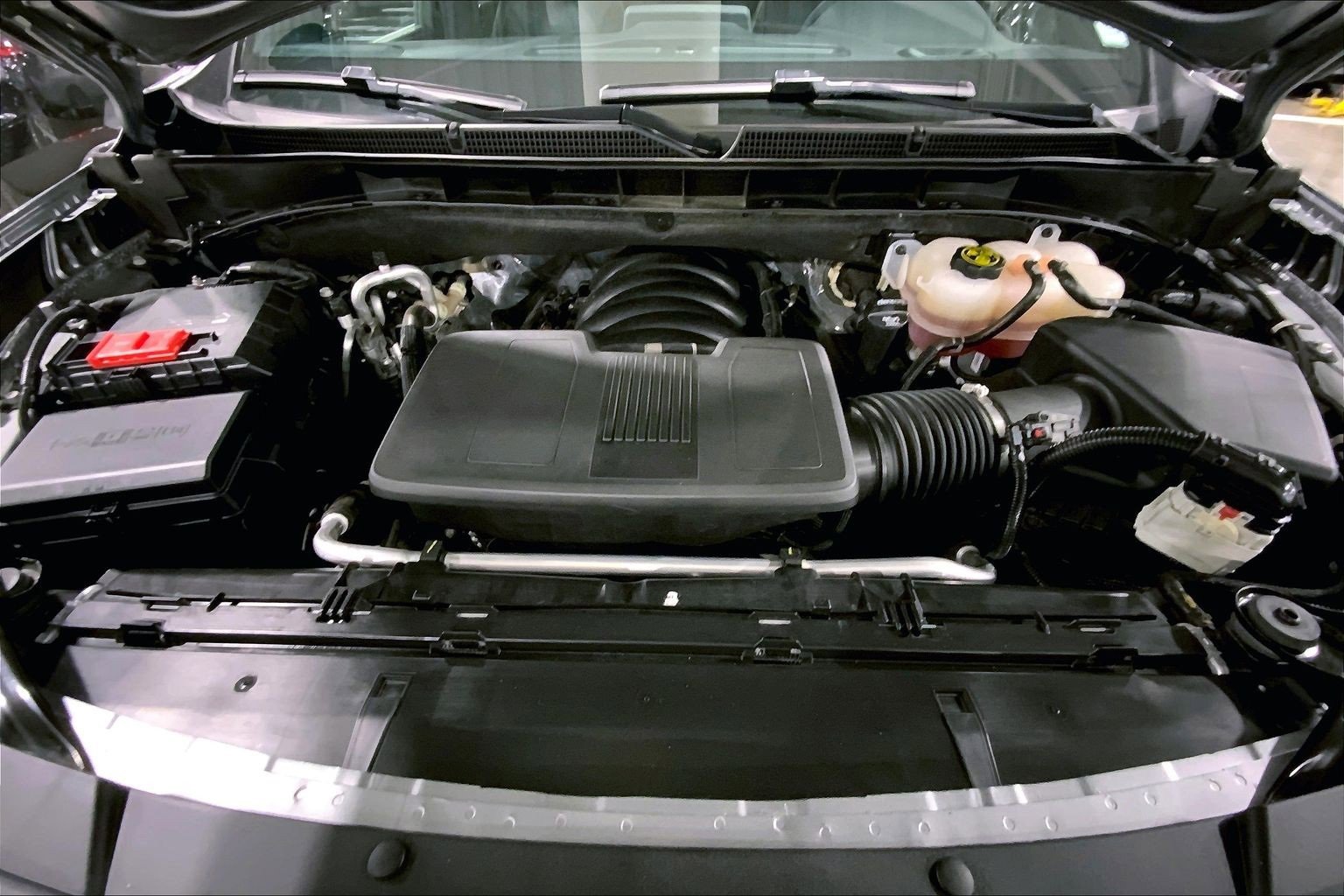 Used 2023 GMC Yukon XL AT4 image 29