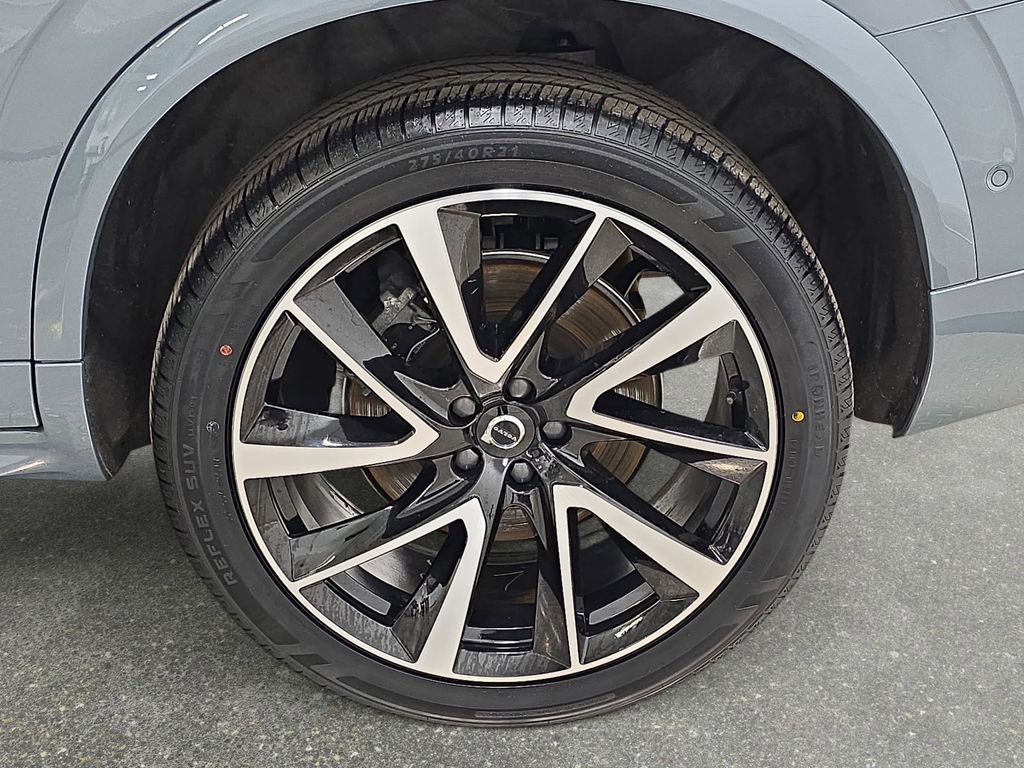 Used 2023 Volvo XC90 B6 Plus w/ Protection Package image 33