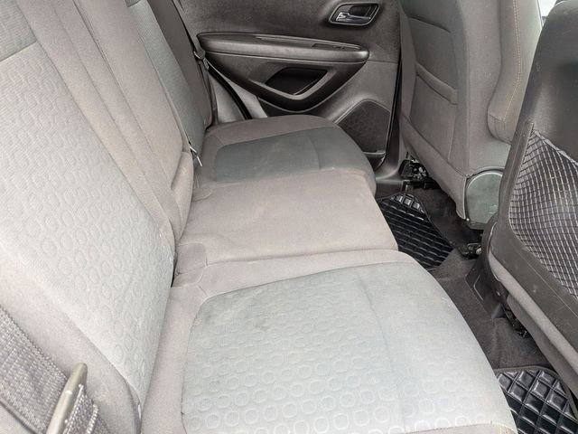 Used 2020 Chevrolet Trax LS w/ Tint and Cruise Package image 27