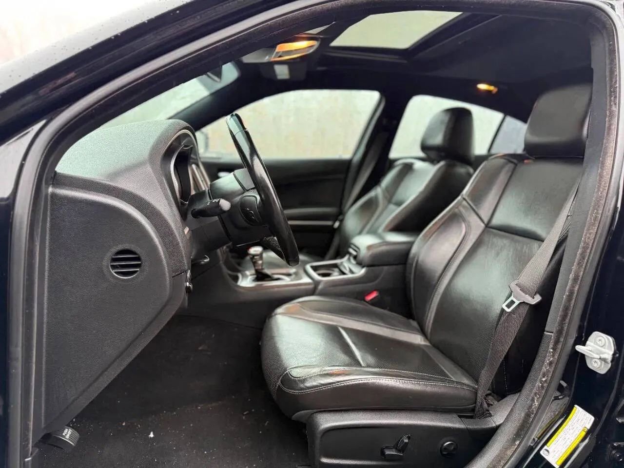 Used 2020 Dodge Charger SXT w/ Leather Interior Group image 2