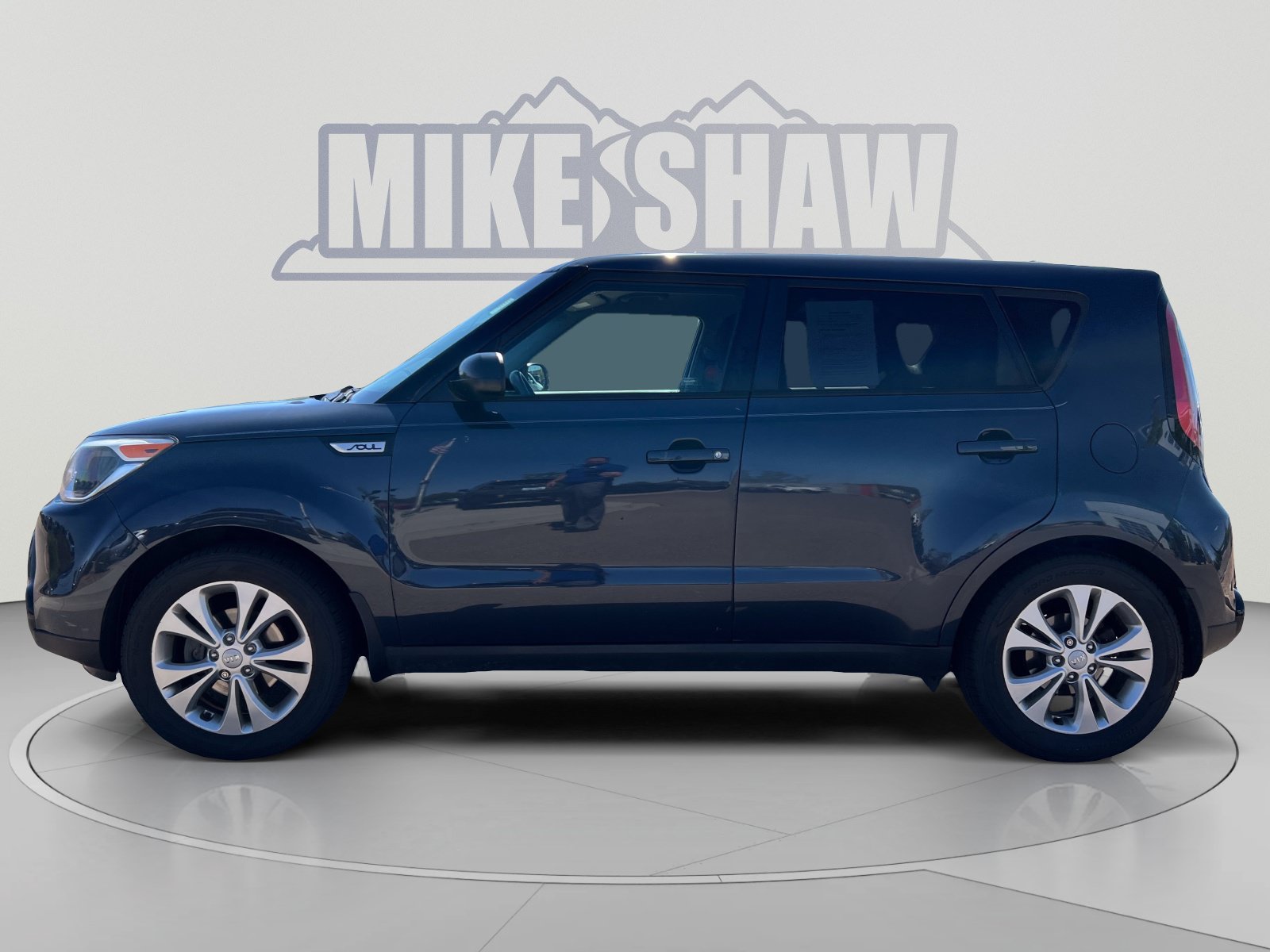 Used 2016 Kia Soul + FWD image 13