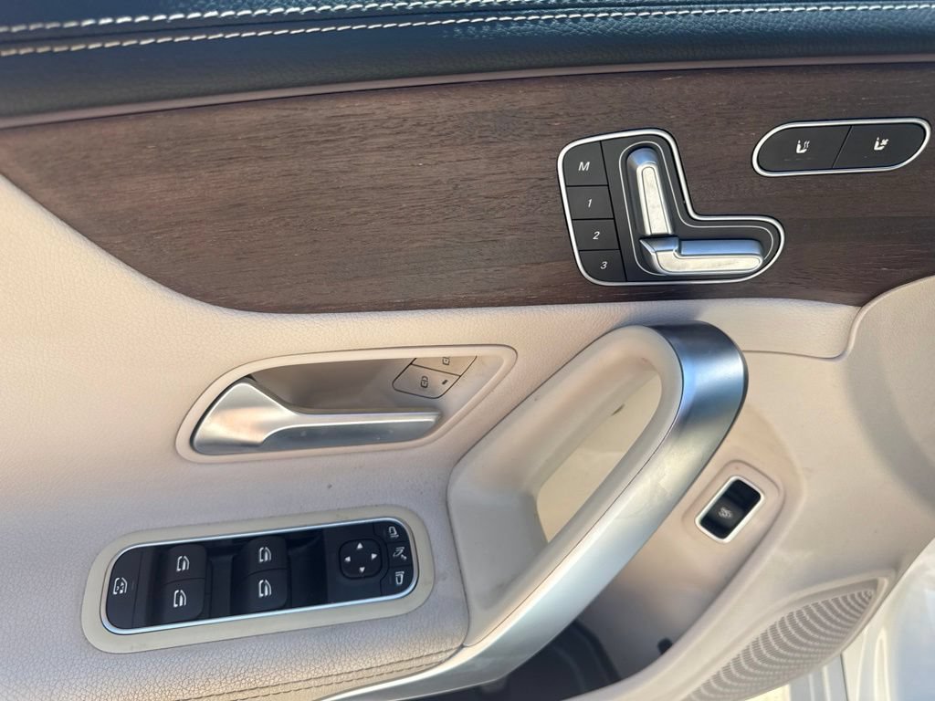Used 2020 Mercedes-Benz CLA 250 image 10