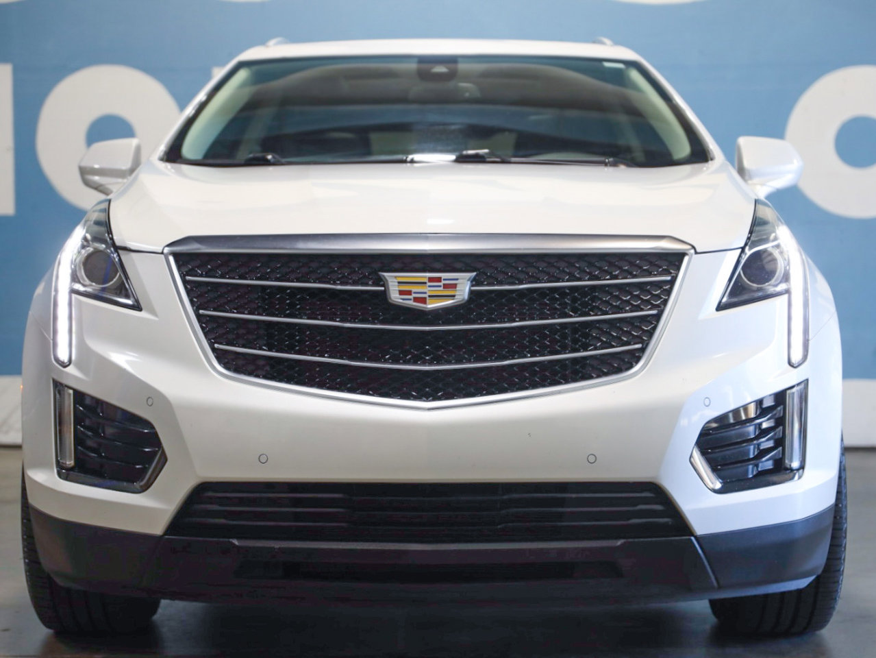 Used 2018 Cadillac XT5 Luxury w/ LPO, Black Ice Package image 33